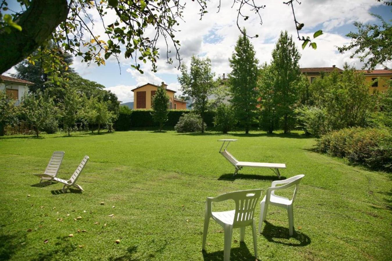 Villa Camilla - Tiny - Exclusive Pool Lucca Dış mekan fotoğraf